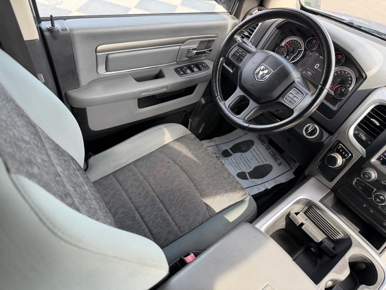 RAM 1500 Classic SLT Crew Cab SWB 2WD 2019