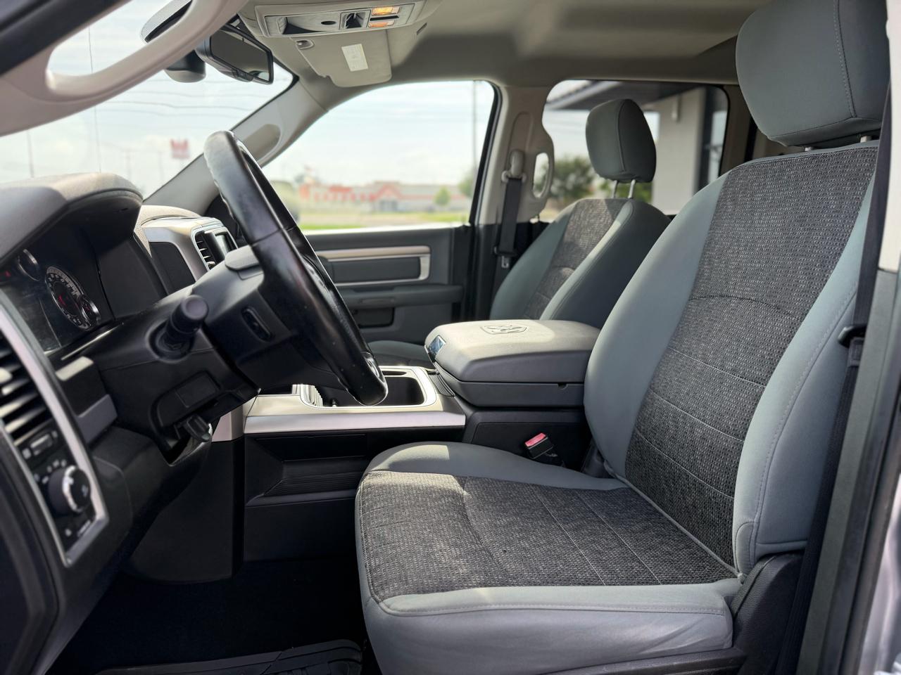RAM 1500 Classic SLT Crew Cab SWB 2WD 2019