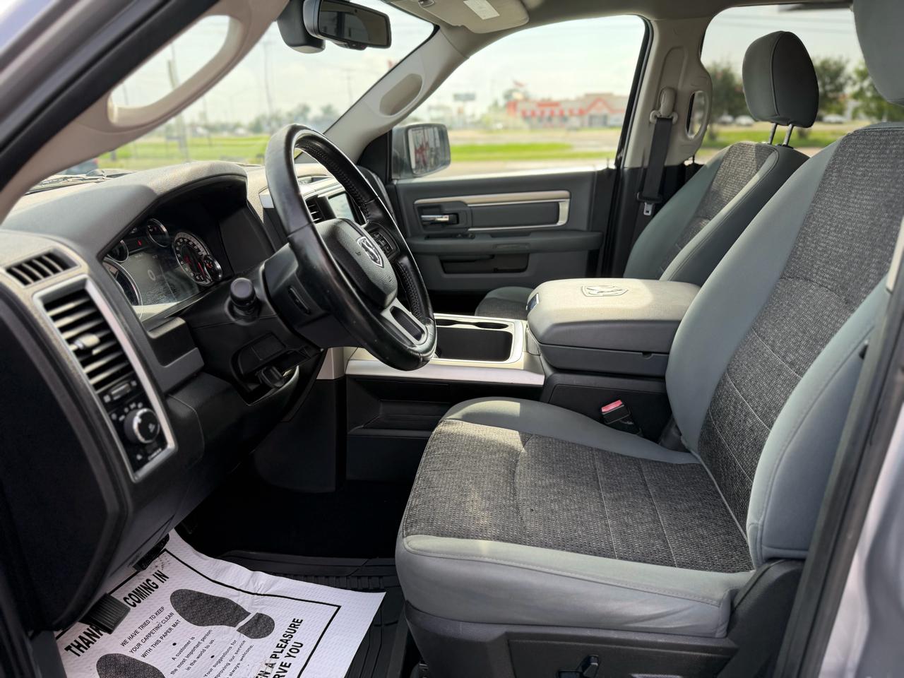 RAM 1500 Classic SLT Crew Cab SWB 2WD 2019