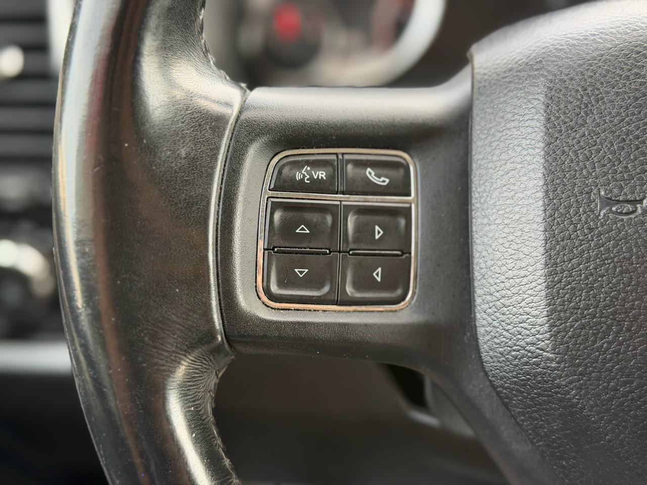 RAM 1500 Classic SLT Crew Cab SWB 2WD 2019