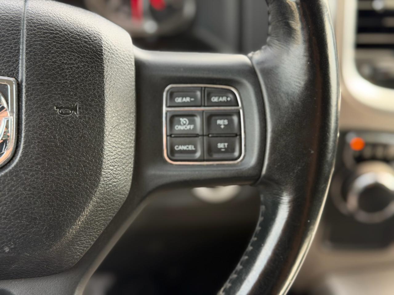 RAM 1500 Classic SLT Crew Cab SWB 2WD 2019