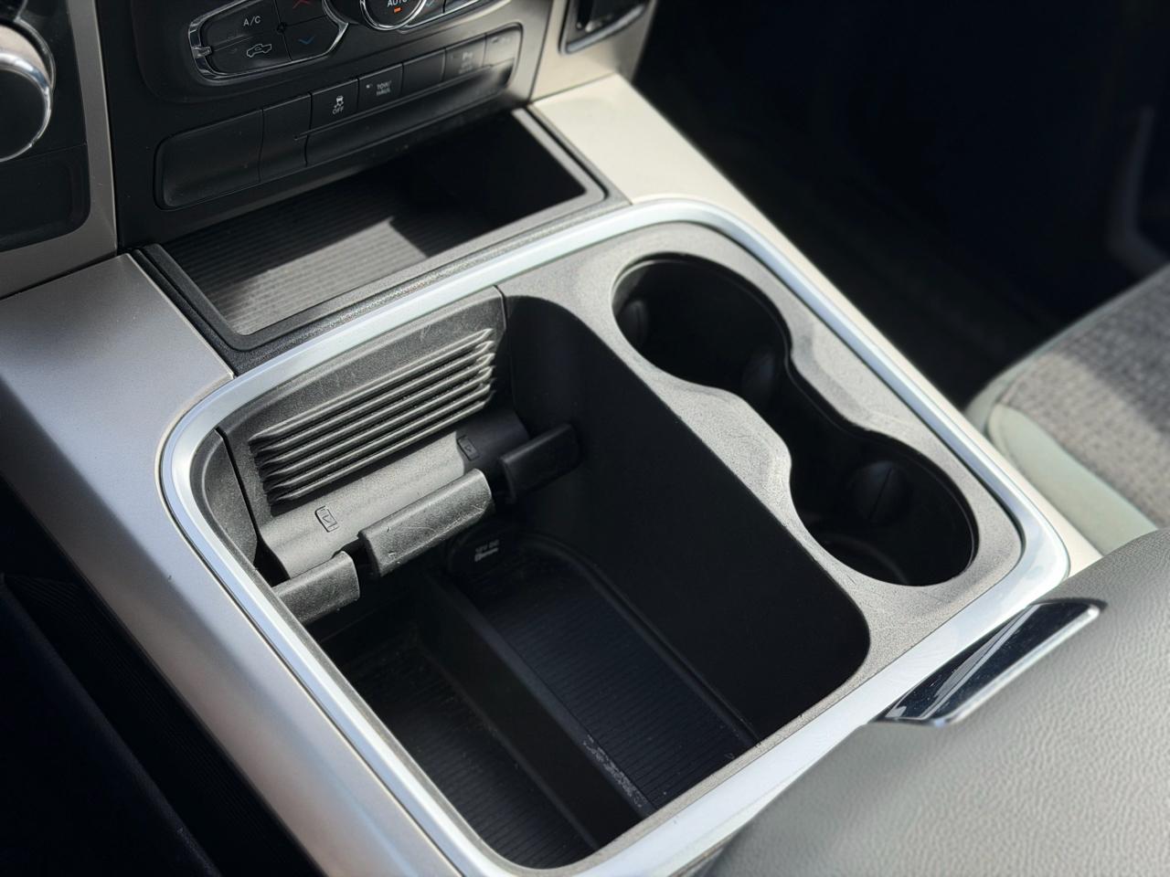 RAM 1500 Classic SLT Crew Cab SWB 2WD 2019