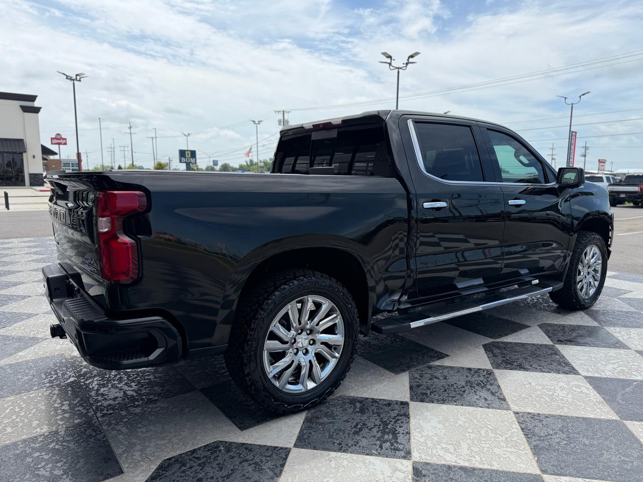 Chevrolet Silverado 1500 High Country Crew Cab 4WD 2019
