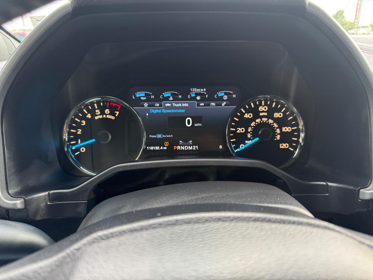 Ford F-150 Platinum SuperCrew 4WD 2016