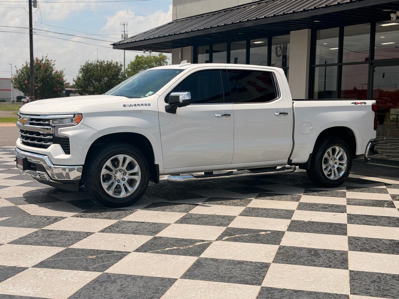 Chevrolet Silverado 1500 LTZ Crew Cab 4WD 2022