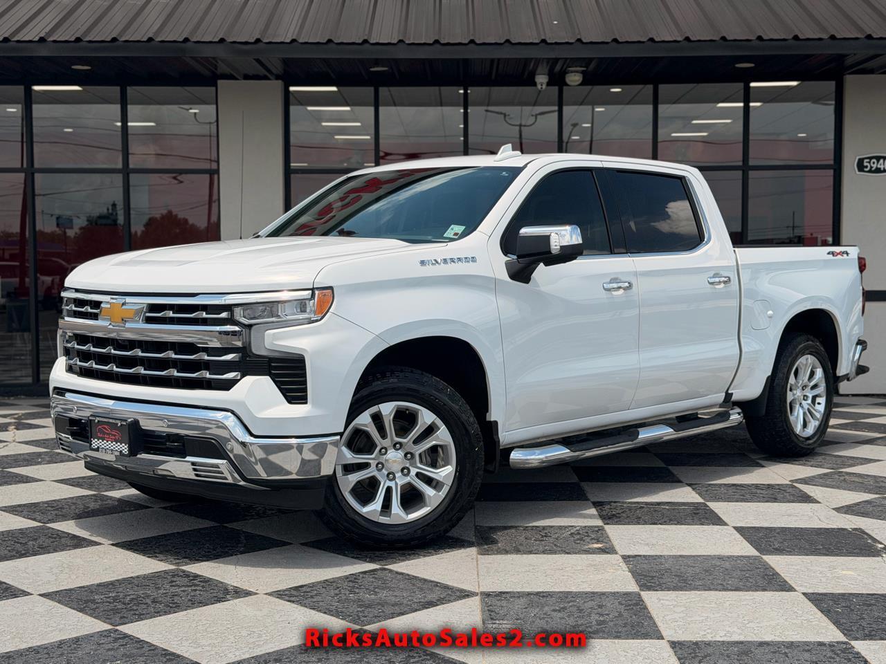 2022 Chevrolet Silverado 1500 LTZ Crew Cab 4WD