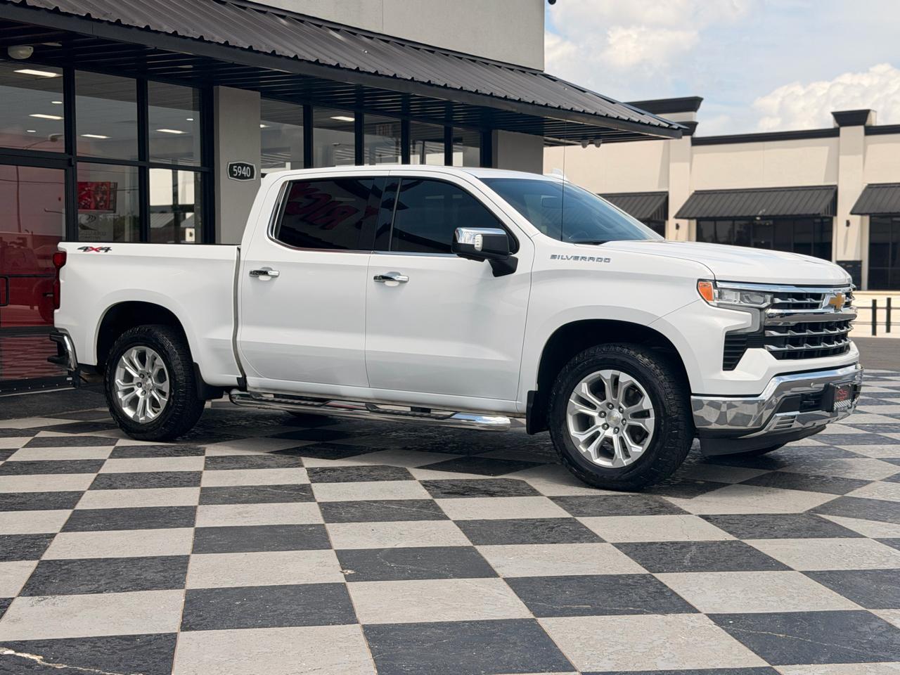 Chevrolet Silverado 1500 LTZ Crew Cab 4WD 2022