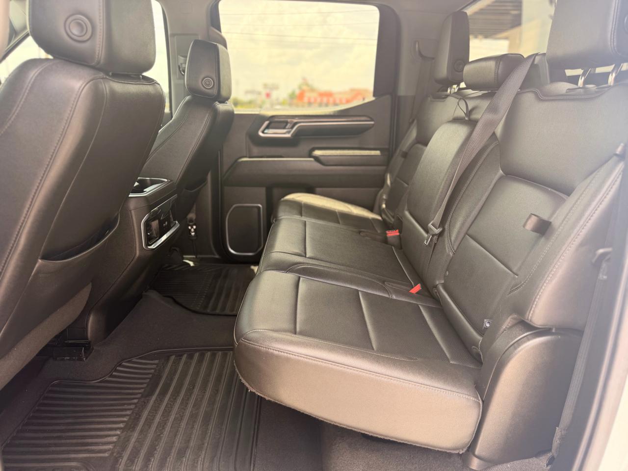 Chevrolet Silverado 1500 LTZ Crew Cab 4WD 2022