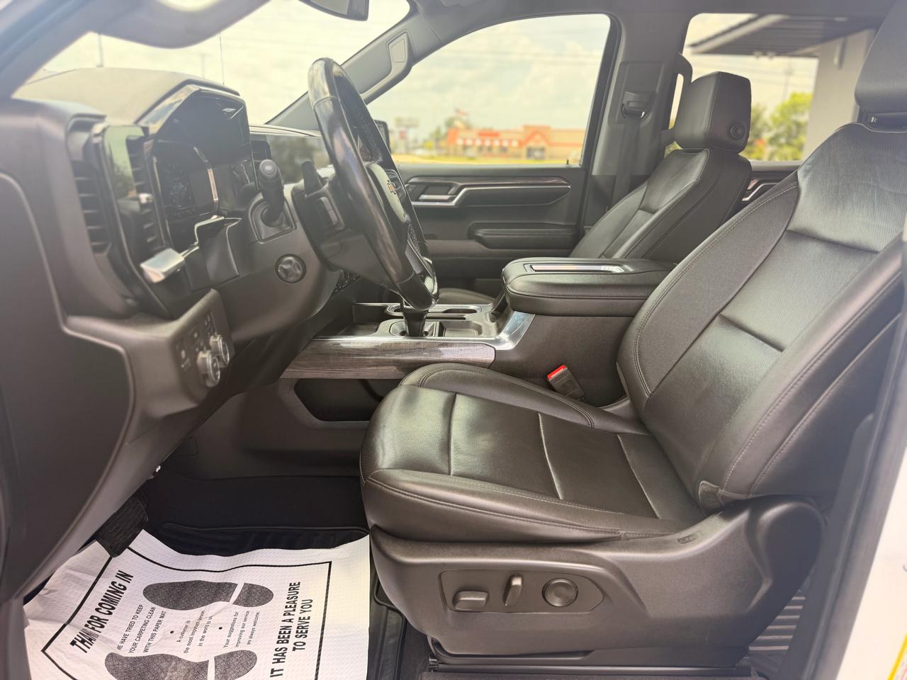 Chevrolet Silverado 1500 LTZ Crew Cab 4WD 2022