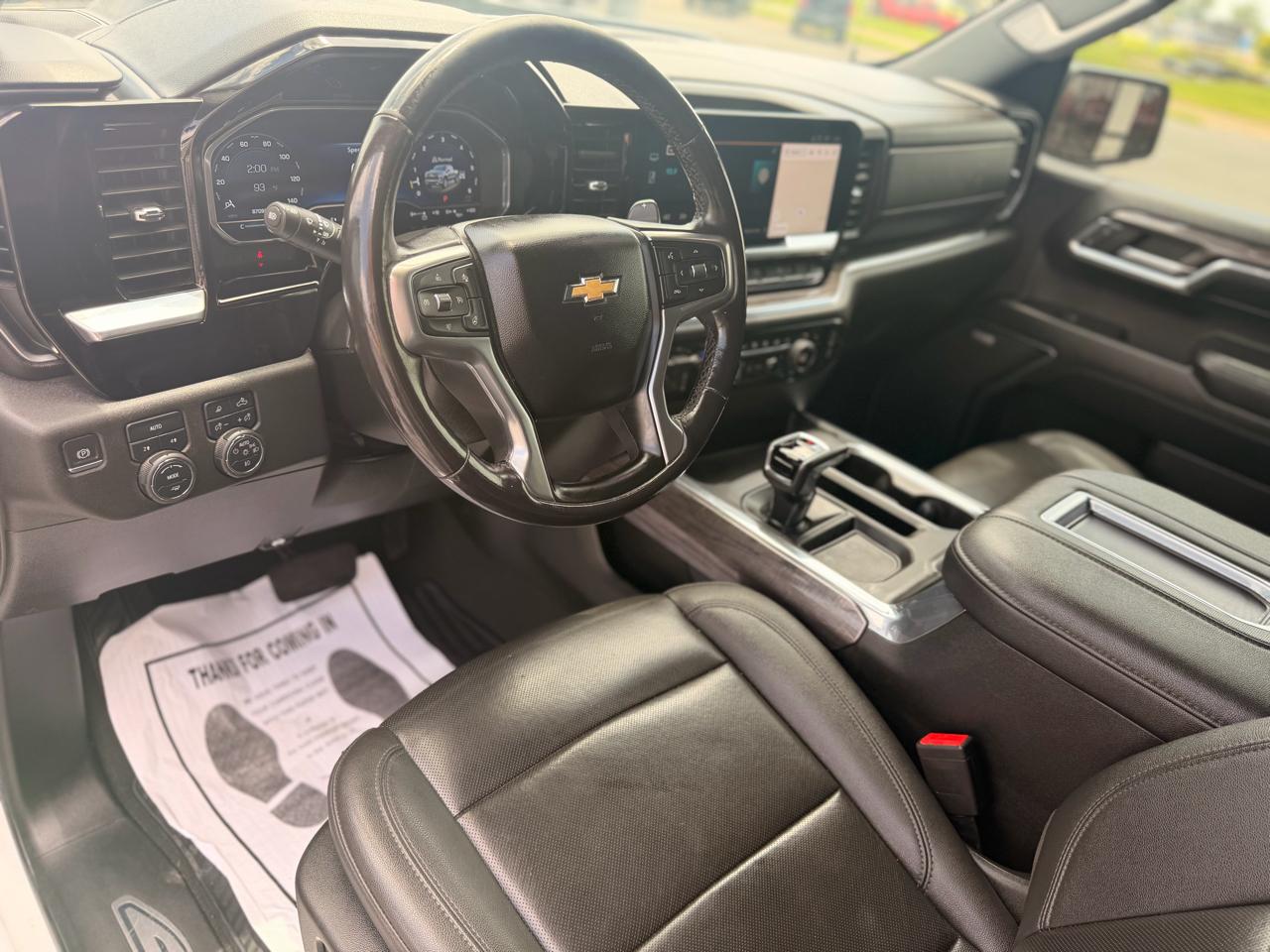 Chevrolet Silverado 1500 LTZ Crew Cab 4WD 2022