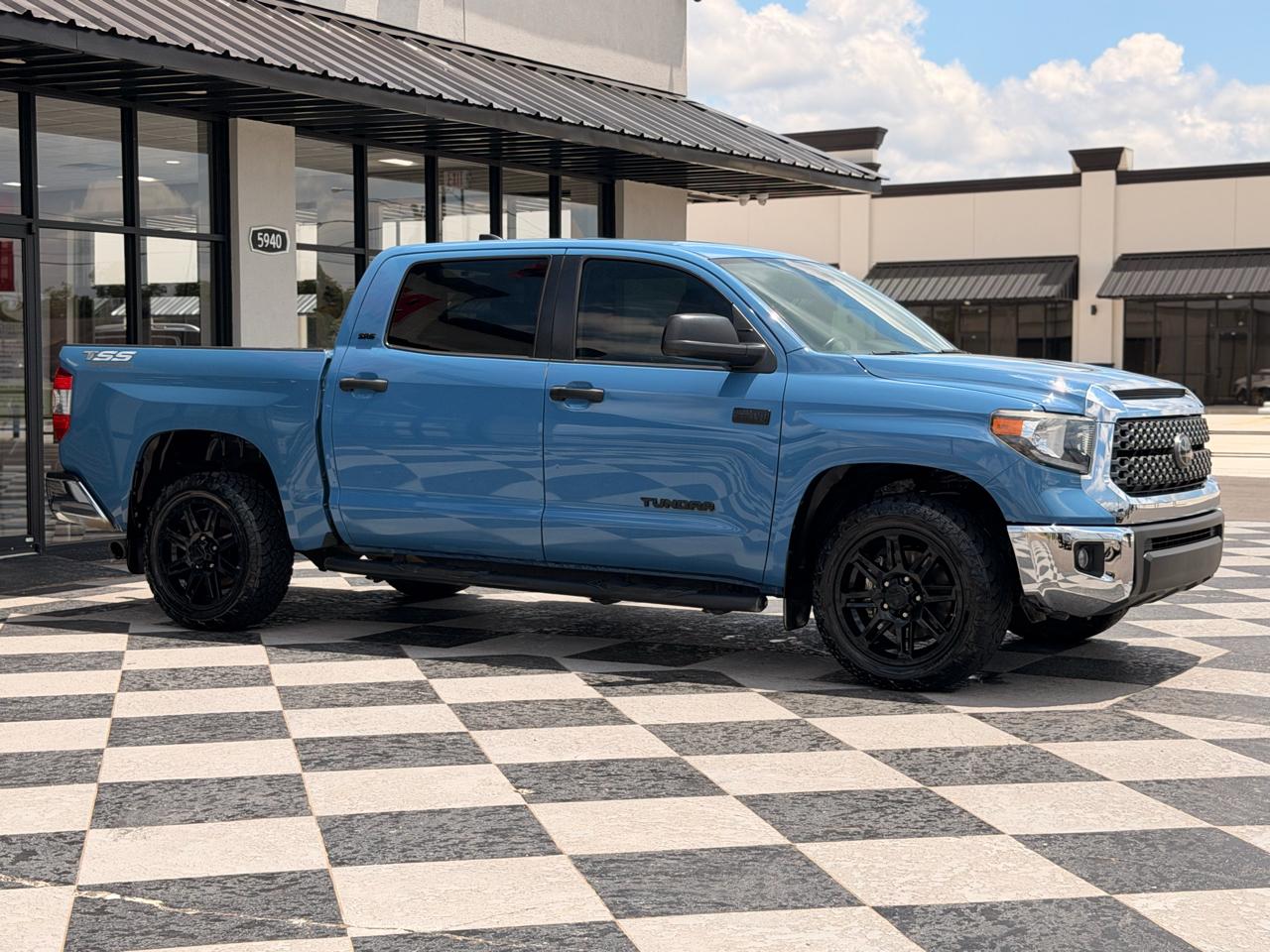Toyota Tundra SR5 5.7L V8 CrewMax 2WD 2020