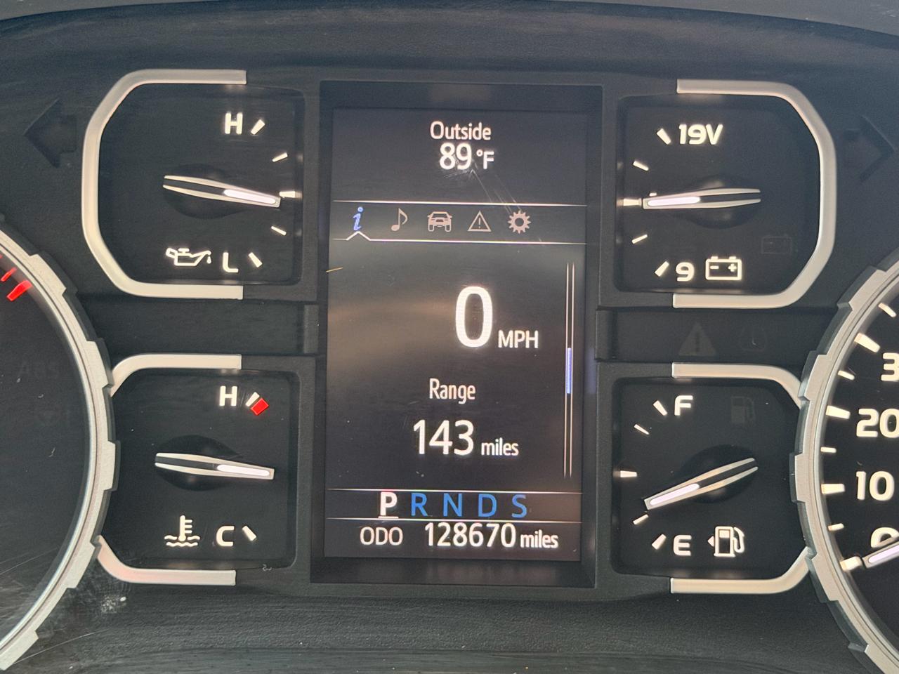 Toyota Tundra SR5 5.7L V8 CrewMax 2WD 2020