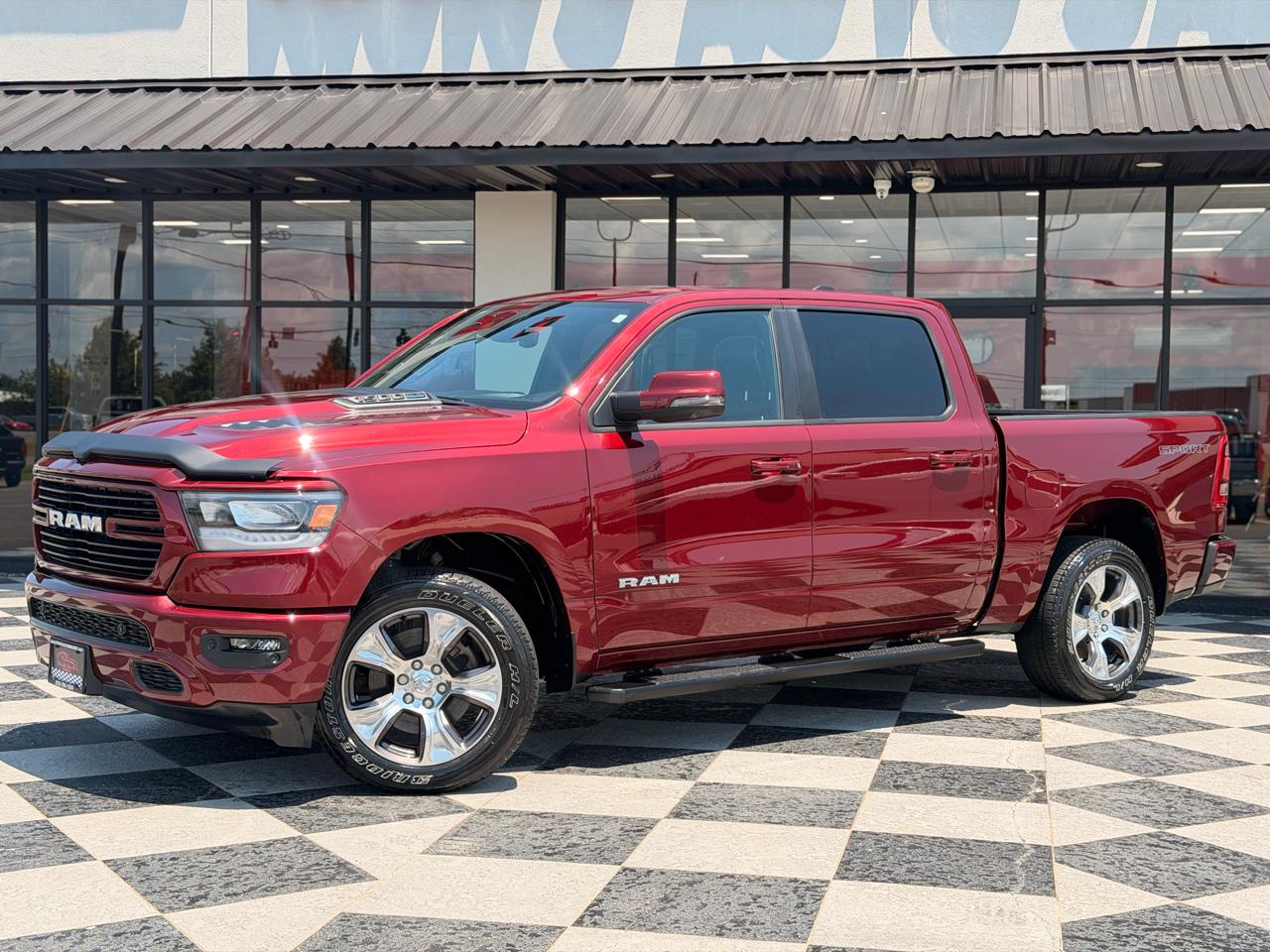 RAM 1500 Laramie Crew Cab SWB 4WD 2023