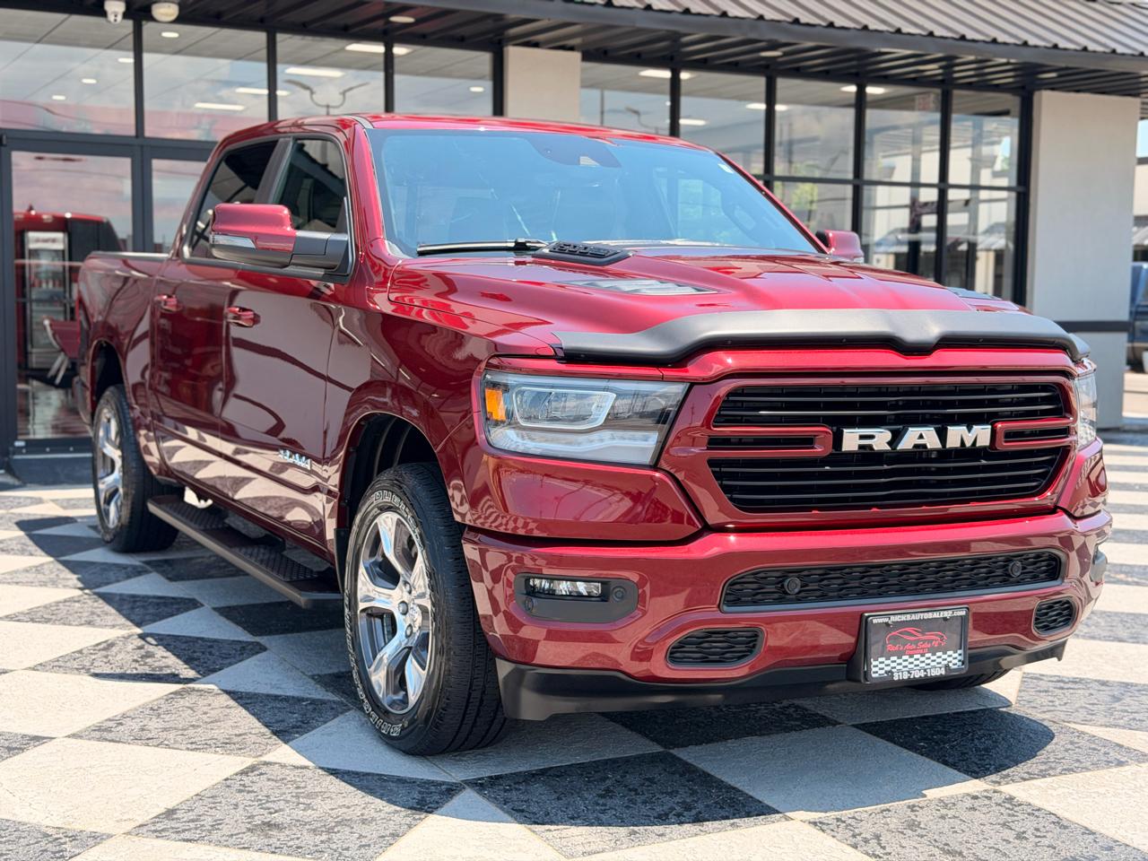 RAM 1500 Laramie Crew Cab SWB 4WD 2023