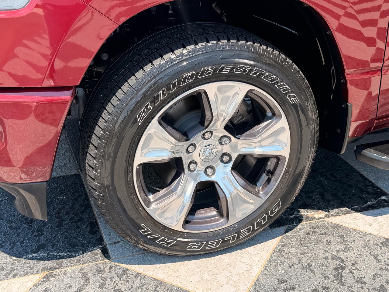 RAM 1500 Laramie Crew Cab SWB 4WD 2023