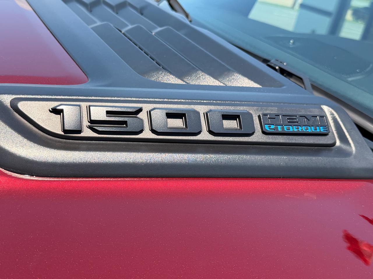RAM 1500 Laramie Crew Cab SWB 4WD 2023