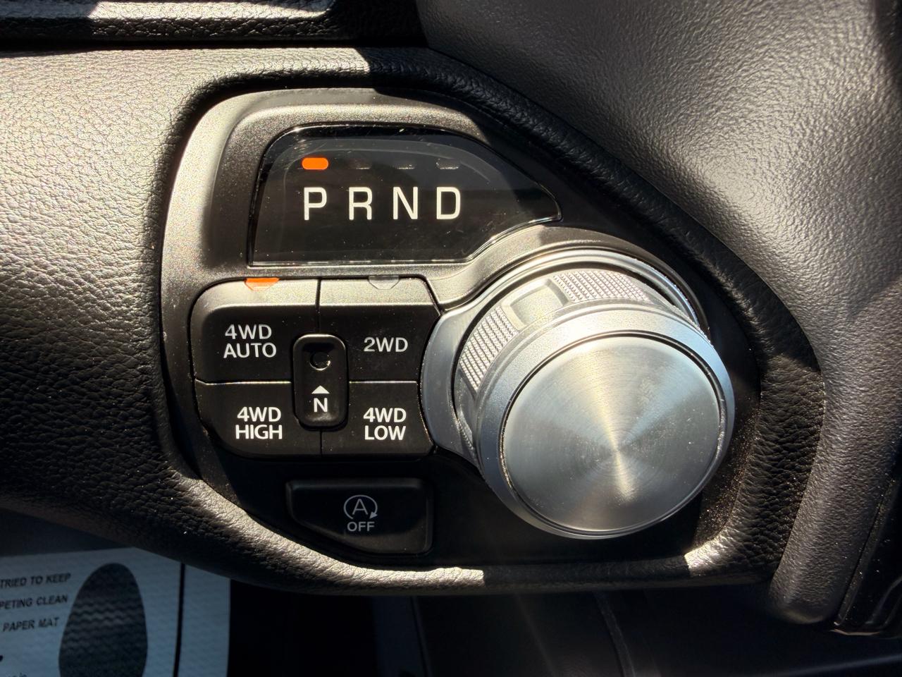 RAM 1500 Laramie Crew Cab SWB 4WD 2023