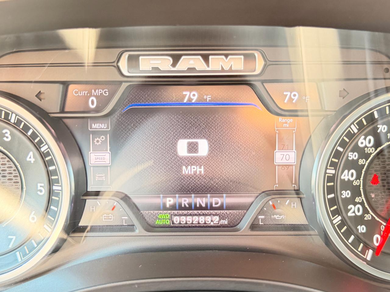 RAM 1500 Laramie Crew Cab SWB 4WD 2023