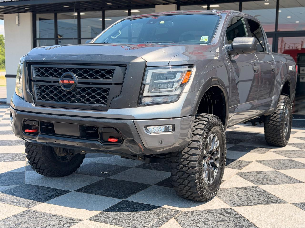 Nissan Titan Platinum Reserve Crew Cab 4WD 2021