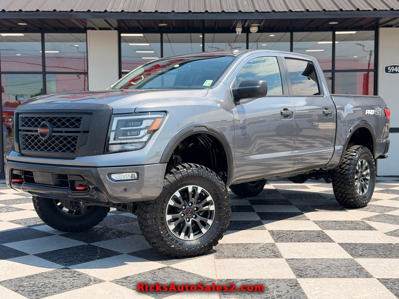 Nissan Titan Platinum Reserve Crew Cab 4WD 2021