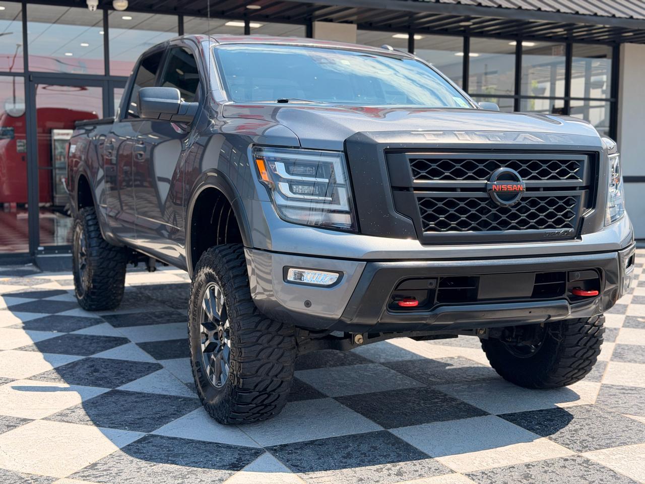Nissan Titan Platinum Reserve Crew Cab 4WD 2021