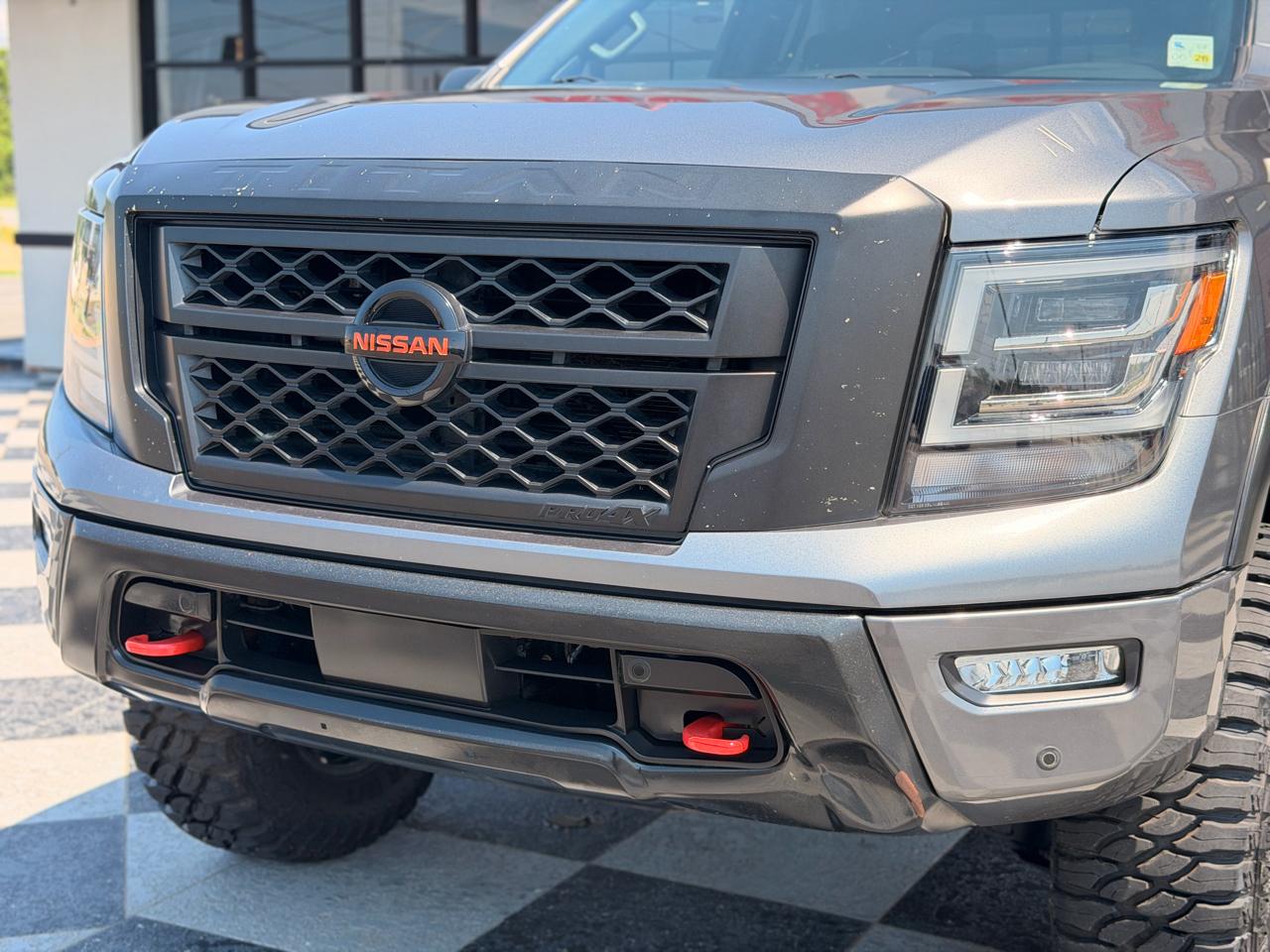 Nissan Titan Platinum Reserve Crew Cab 4WD 2021