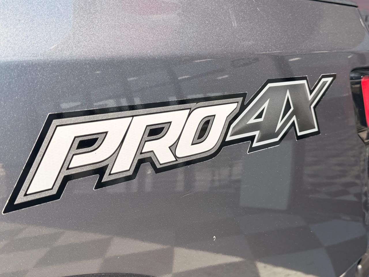 Nissan Titan Platinum Reserve Crew Cab 4WD 2021
