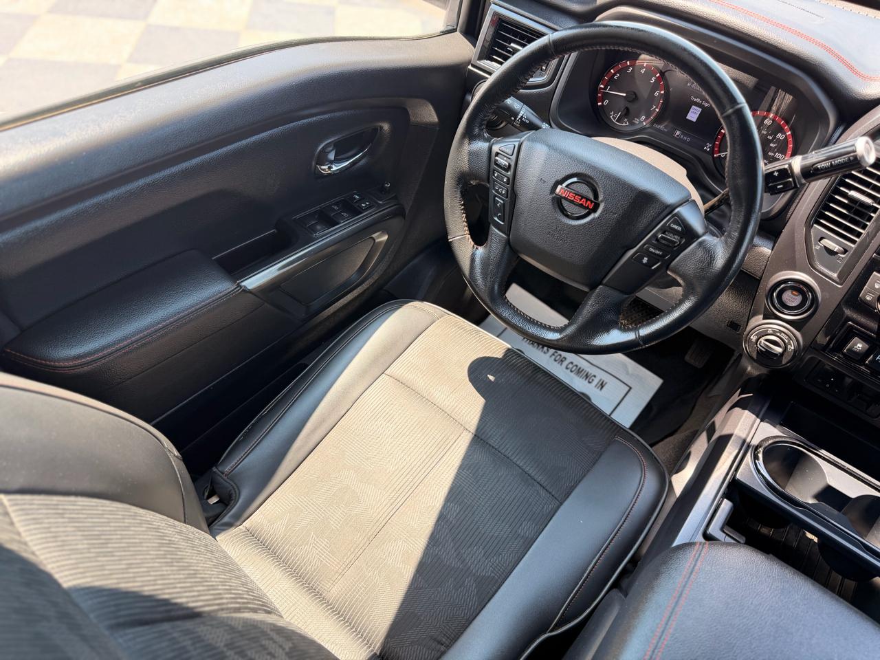 Nissan Titan Platinum Reserve Crew Cab 4WD 2021