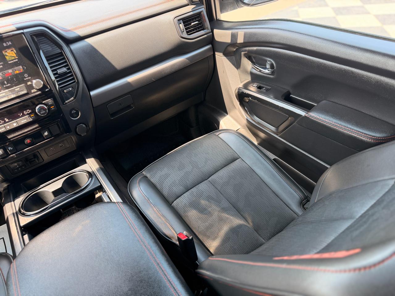 Nissan Titan Platinum Reserve Crew Cab 4WD 2021