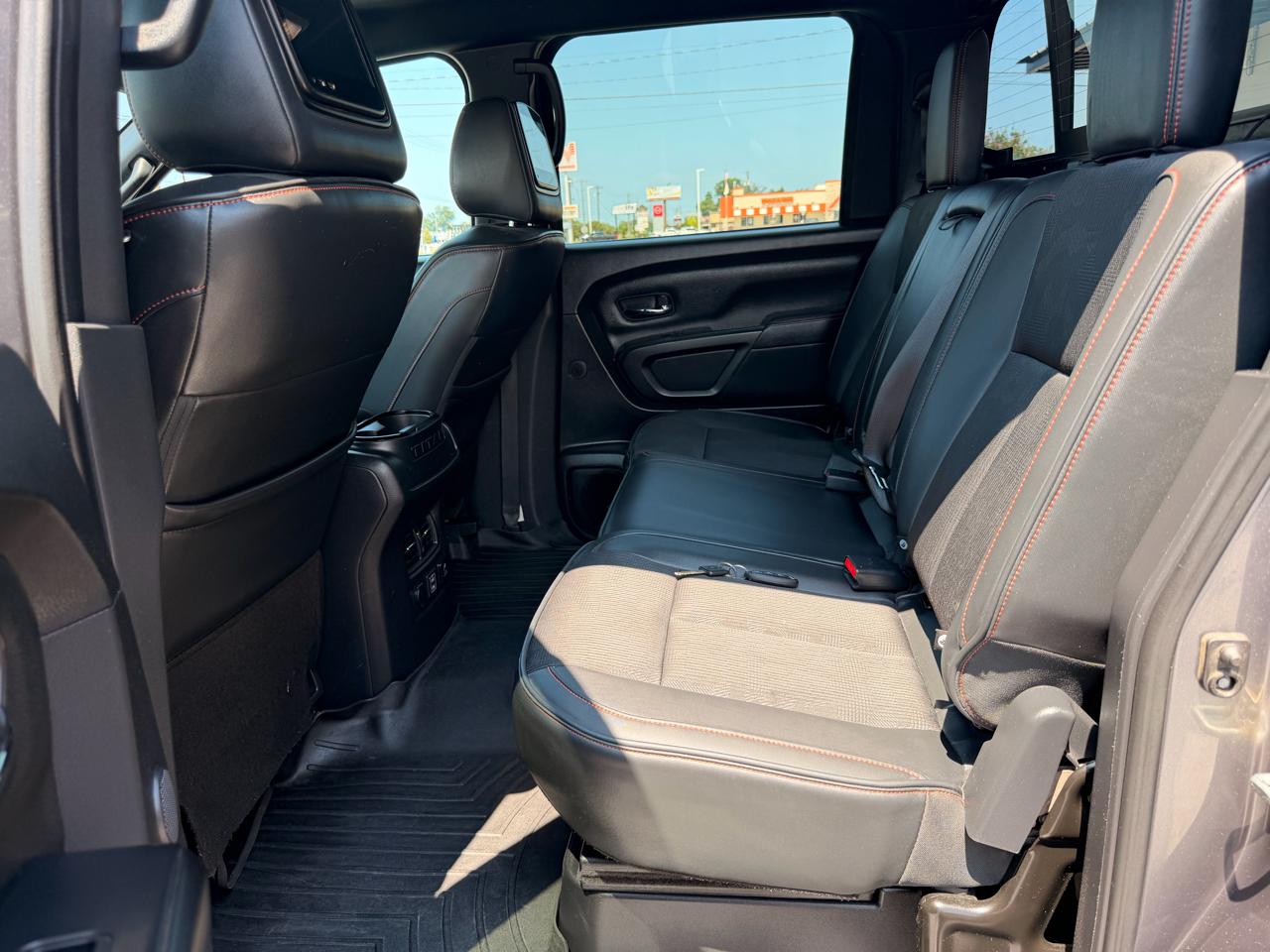Nissan Titan Platinum Reserve Crew Cab 4WD 2021