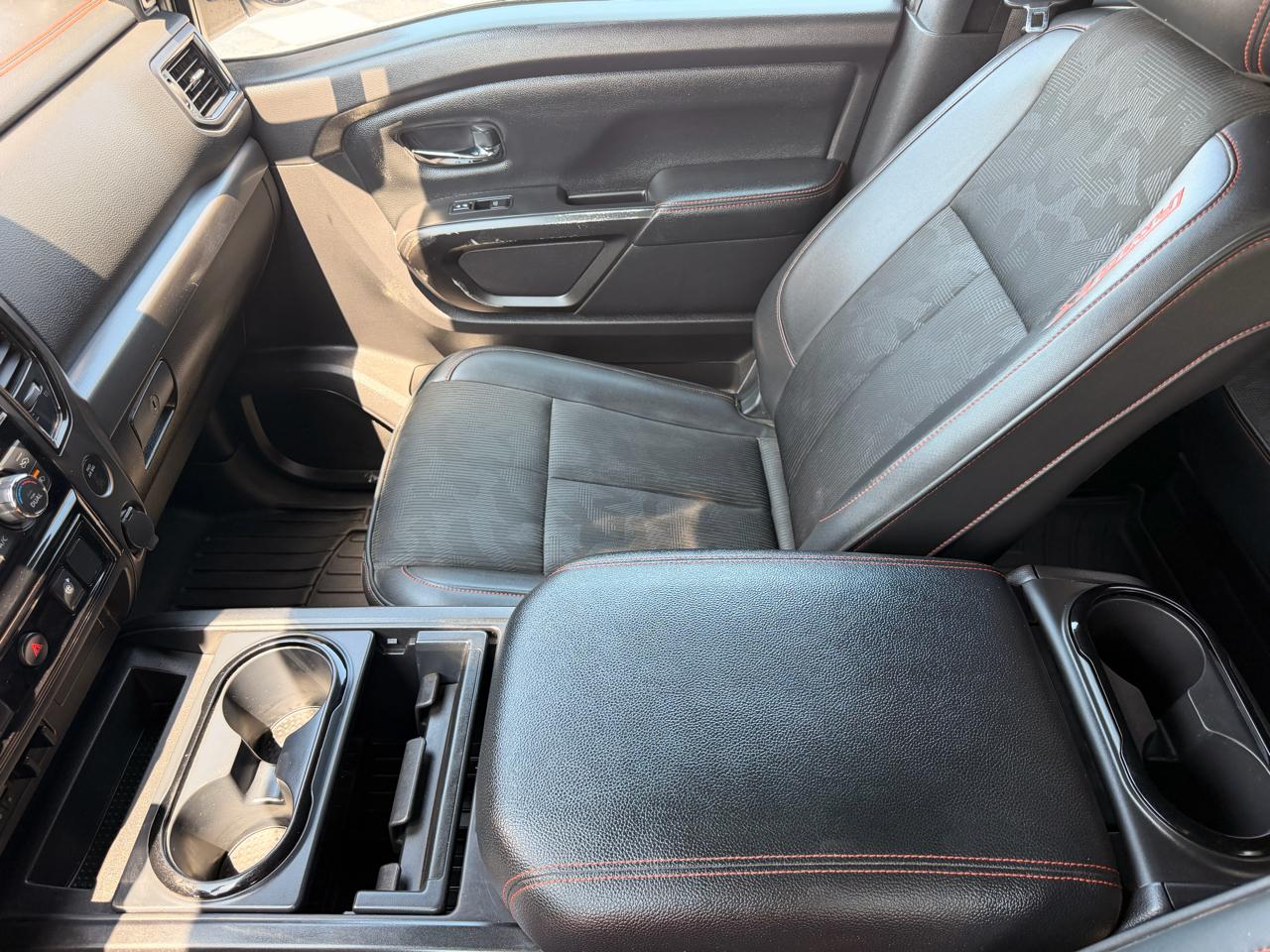 Nissan Titan Platinum Reserve Crew Cab 4WD 2021