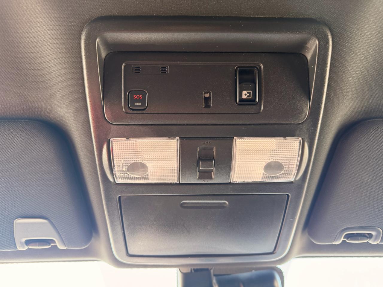 Nissan Titan Platinum Reserve Crew Cab 4WD 2021