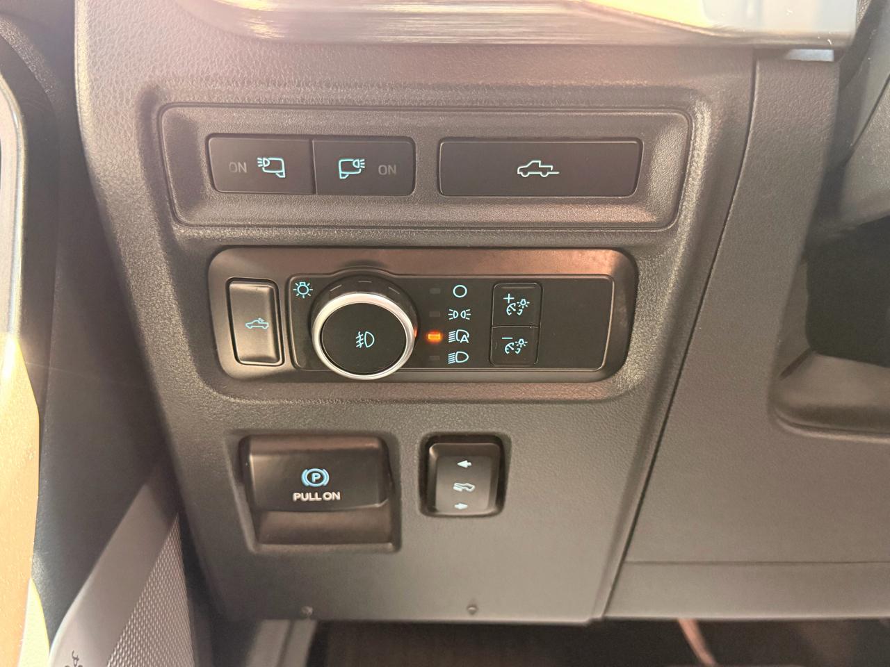 Ford F-150 Lariat 4WD SuperCrew 5.5' Box 2021