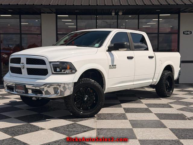 White 2015 RAM 1500 Pickup Truck Four-Wheel Drive Automatic