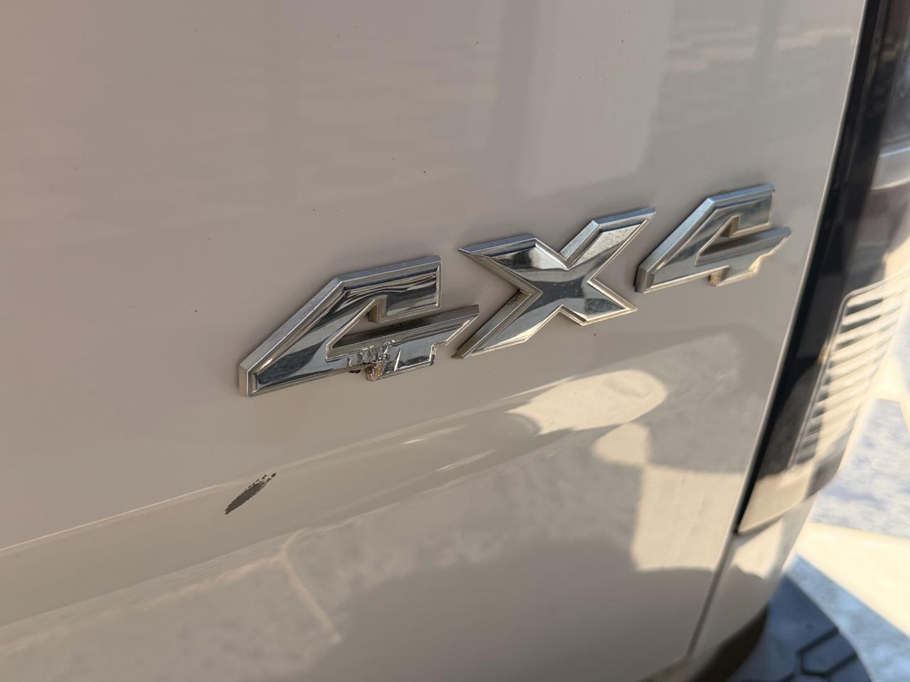 RAM 1500 Outdoorsman 4x4 Crew Cab 5'7" Box 2015