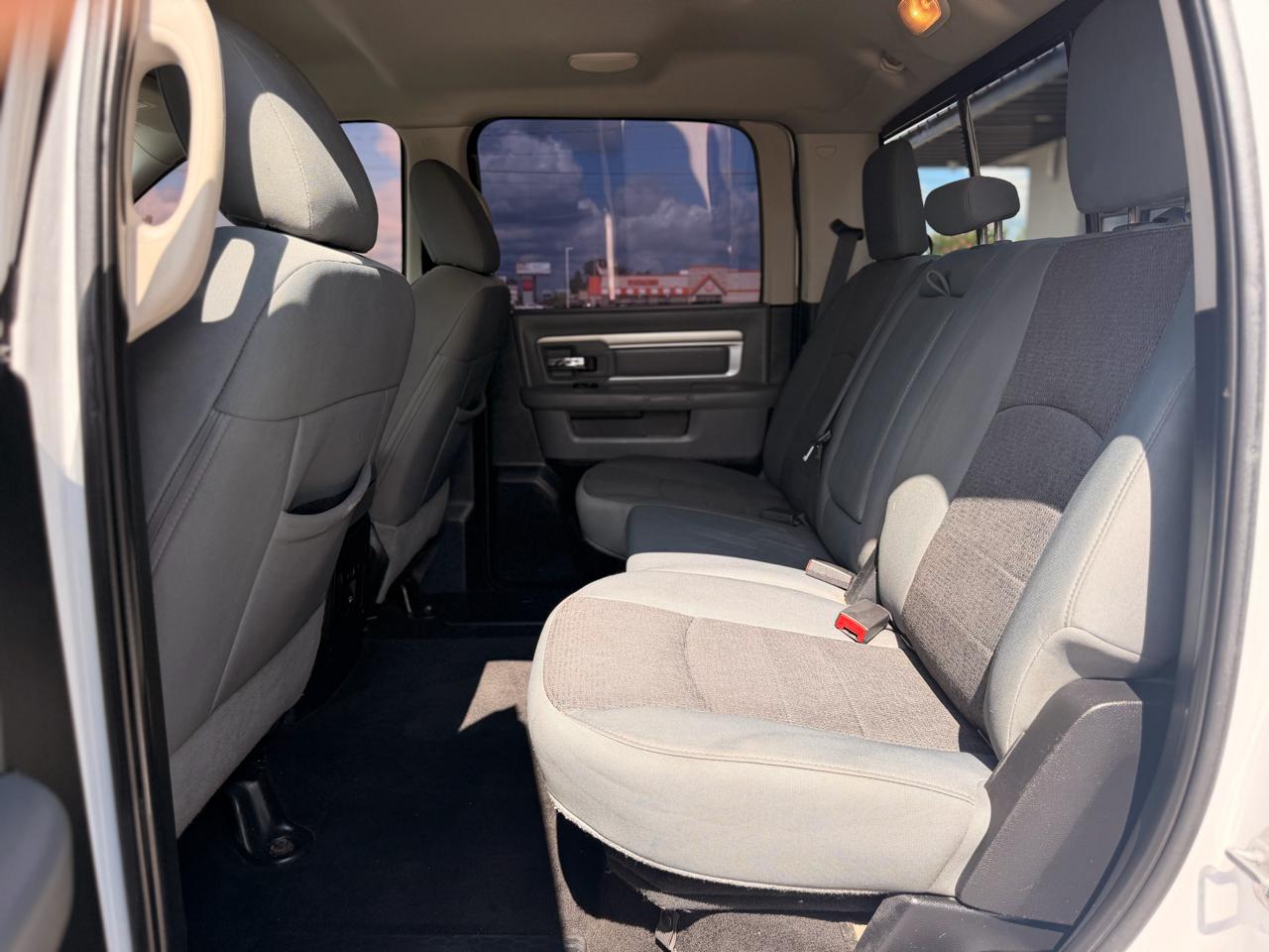 RAM 1500 Outdoorsman 4x4 Crew Cab 5'7" Box 2015