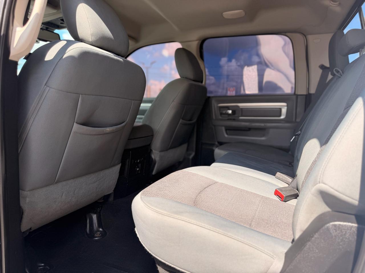 RAM 1500 Outdoorsman 4x4 Crew Cab 5'7" Box 2015