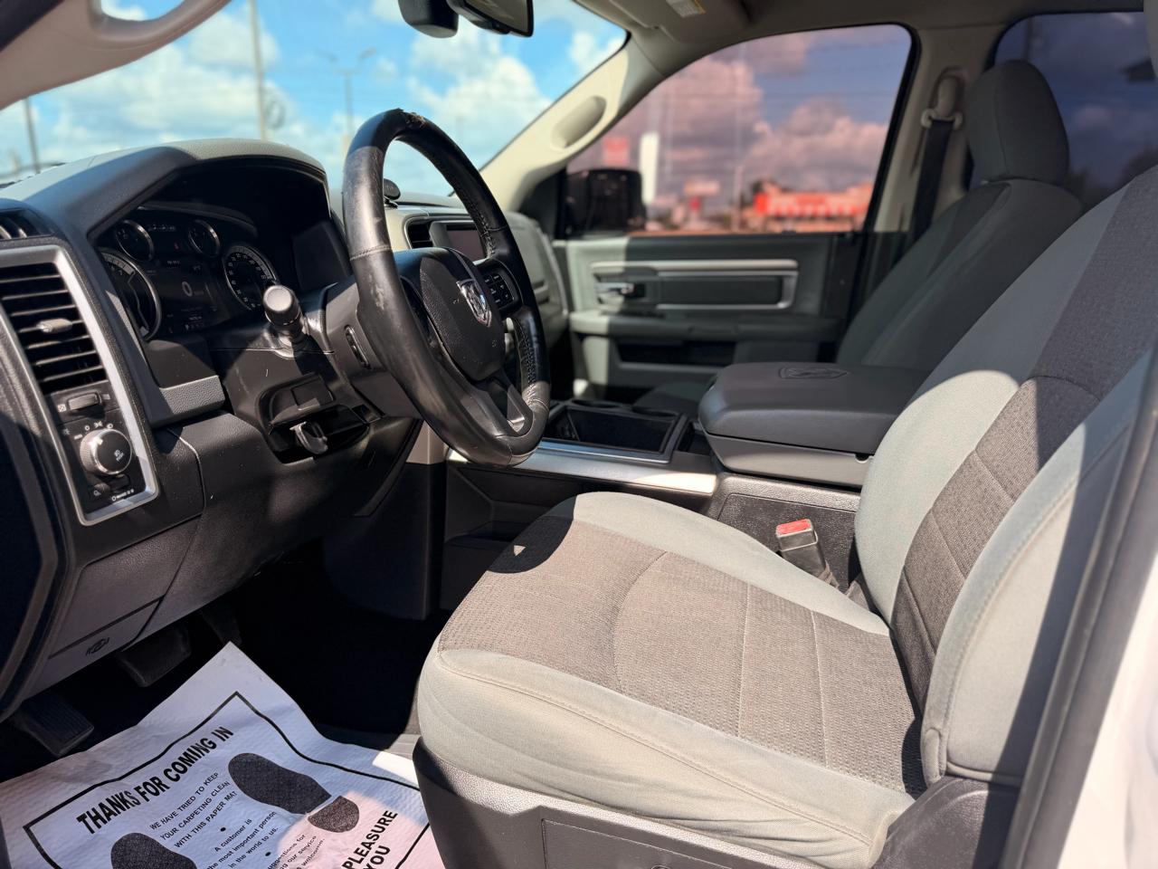 RAM 1500 Outdoorsman 4x4 Crew Cab 5'7" Box 2015