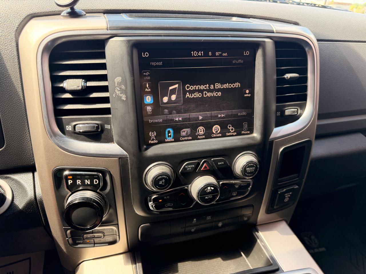 RAM 1500 Outdoorsman 4x4 Crew Cab 5'7" Box 2015