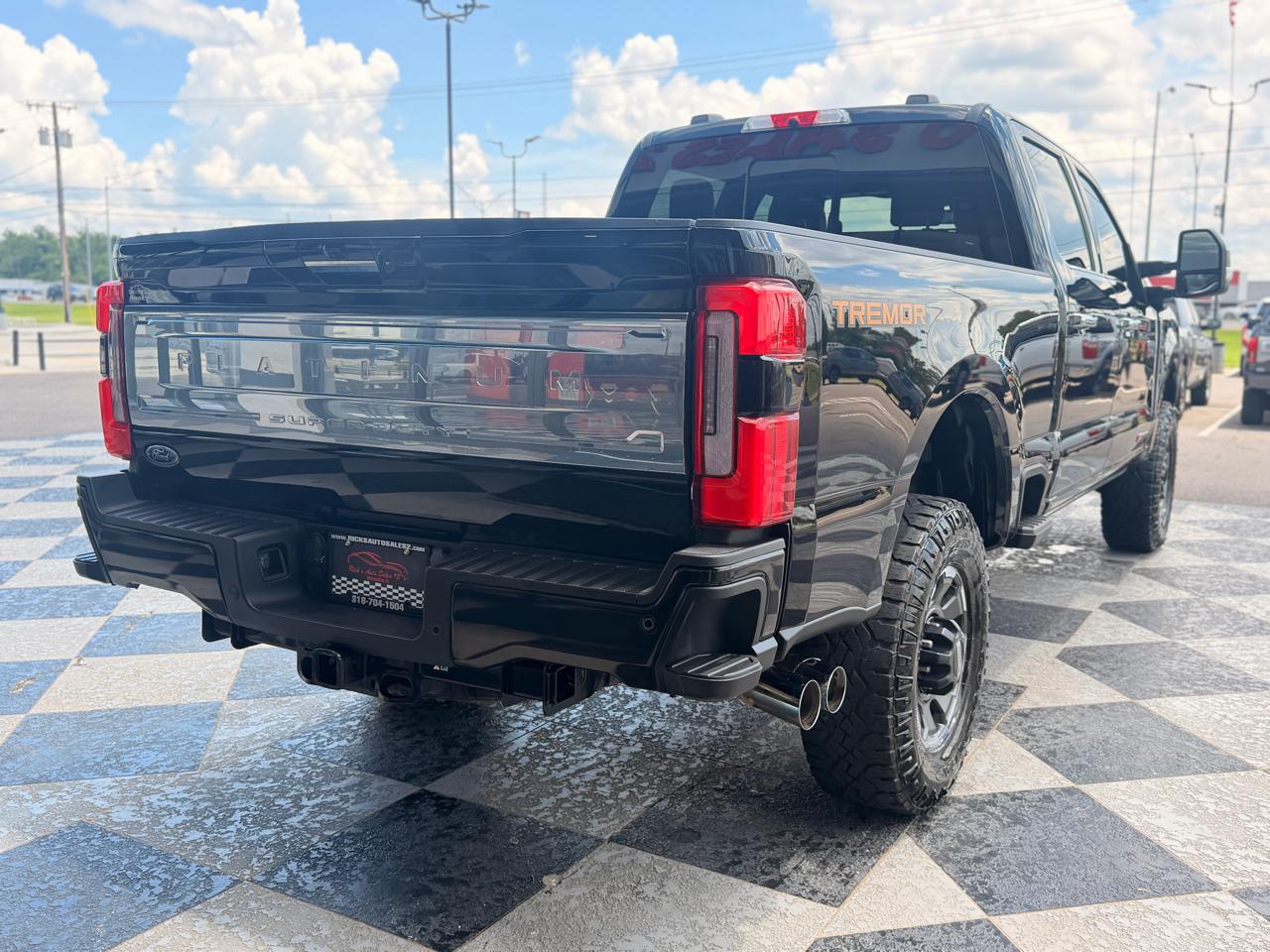 Ford F-350 SD Platinum Crew Cab 4WD 2023