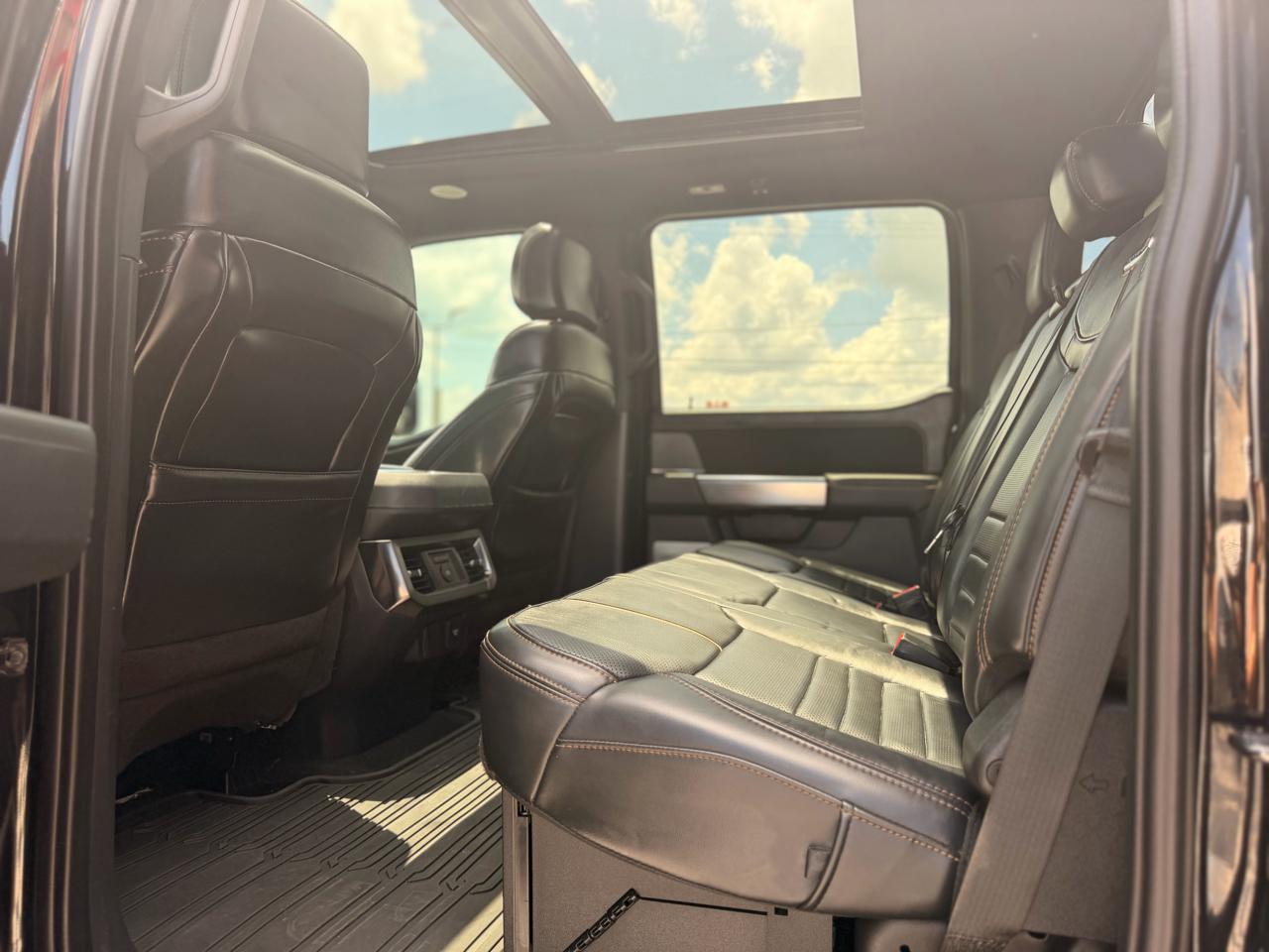 Ford F-350 SD Platinum Crew Cab 4WD 2023