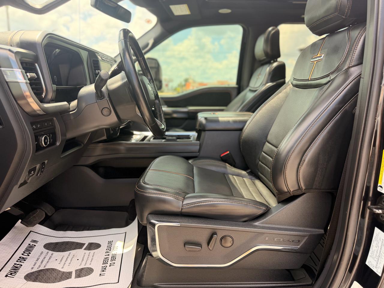 Ford F-350 SD Platinum Crew Cab 4WD 2023