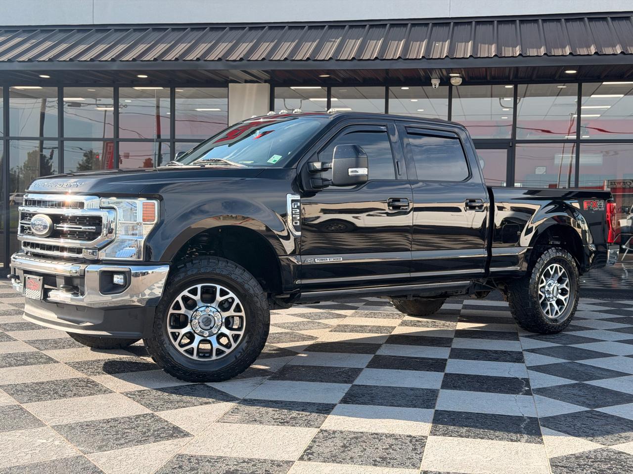 Ford F-250 SD Lariat Crew Cab 4WD 2022