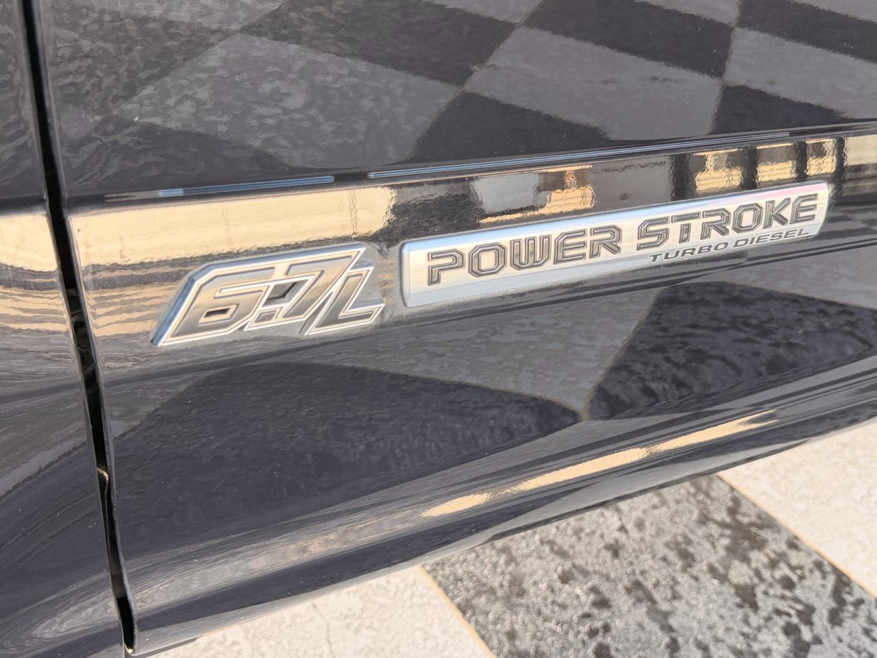 Ford F-250 SD Lariat Crew Cab 4WD 2022