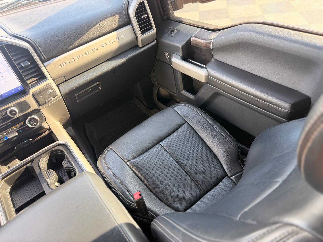 Ford F-250 SD Lariat Crew Cab 4WD 2022