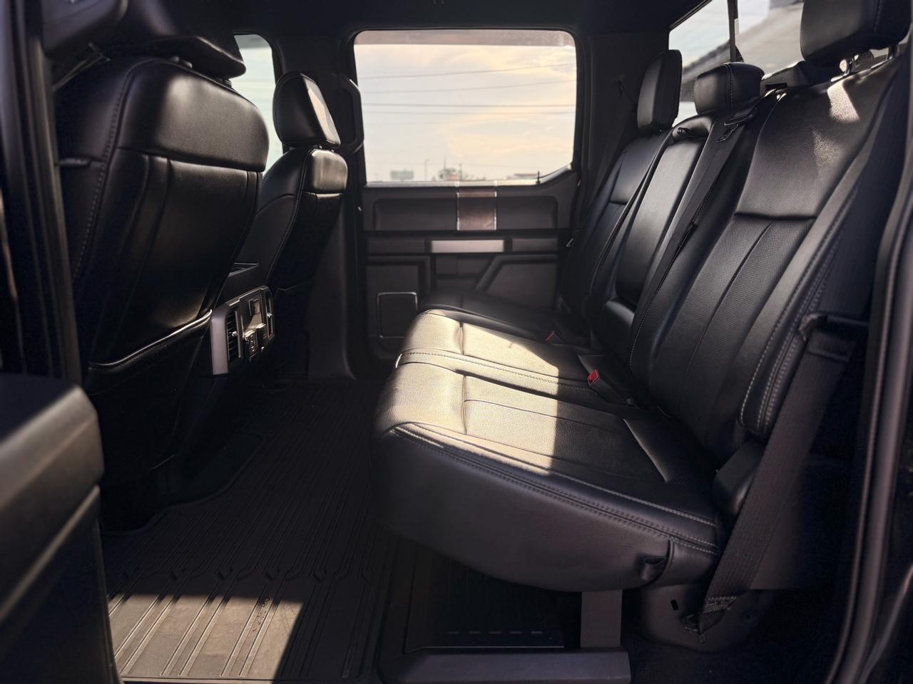 Ford F-250 SD Lariat Crew Cab 4WD 2022