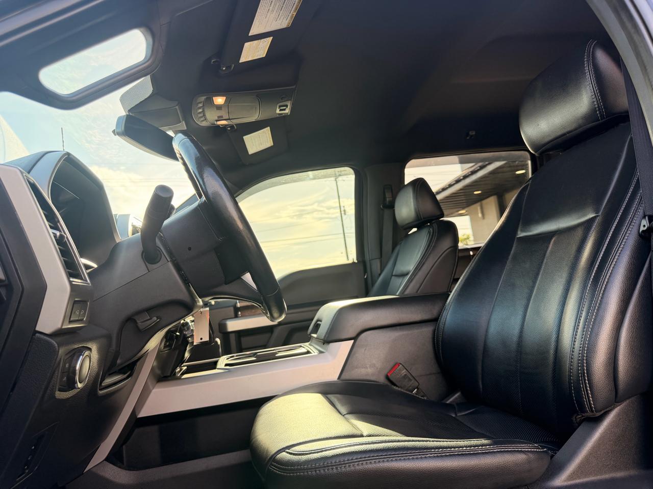 Ford F-250 SD Lariat Crew Cab 4WD 2022