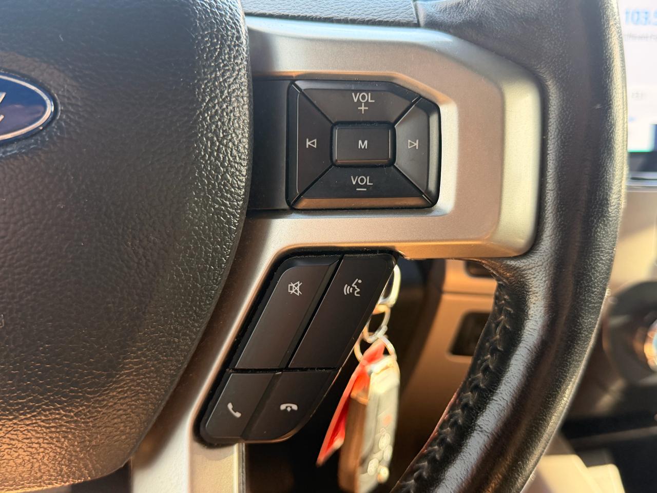 Ford F-250 SD Lariat Crew Cab 4WD 2022