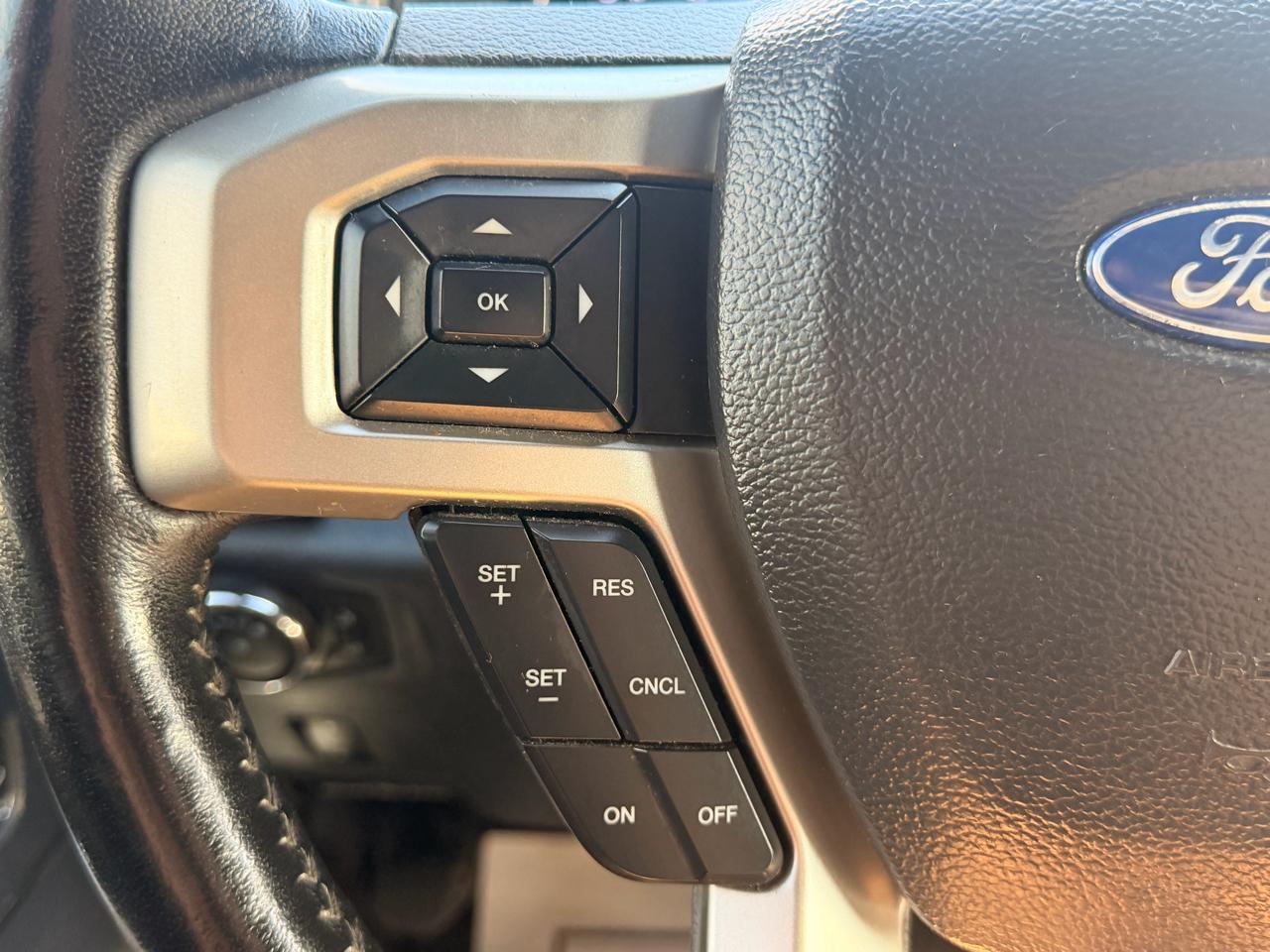 Ford F-250 SD Lariat Crew Cab 4WD 2022