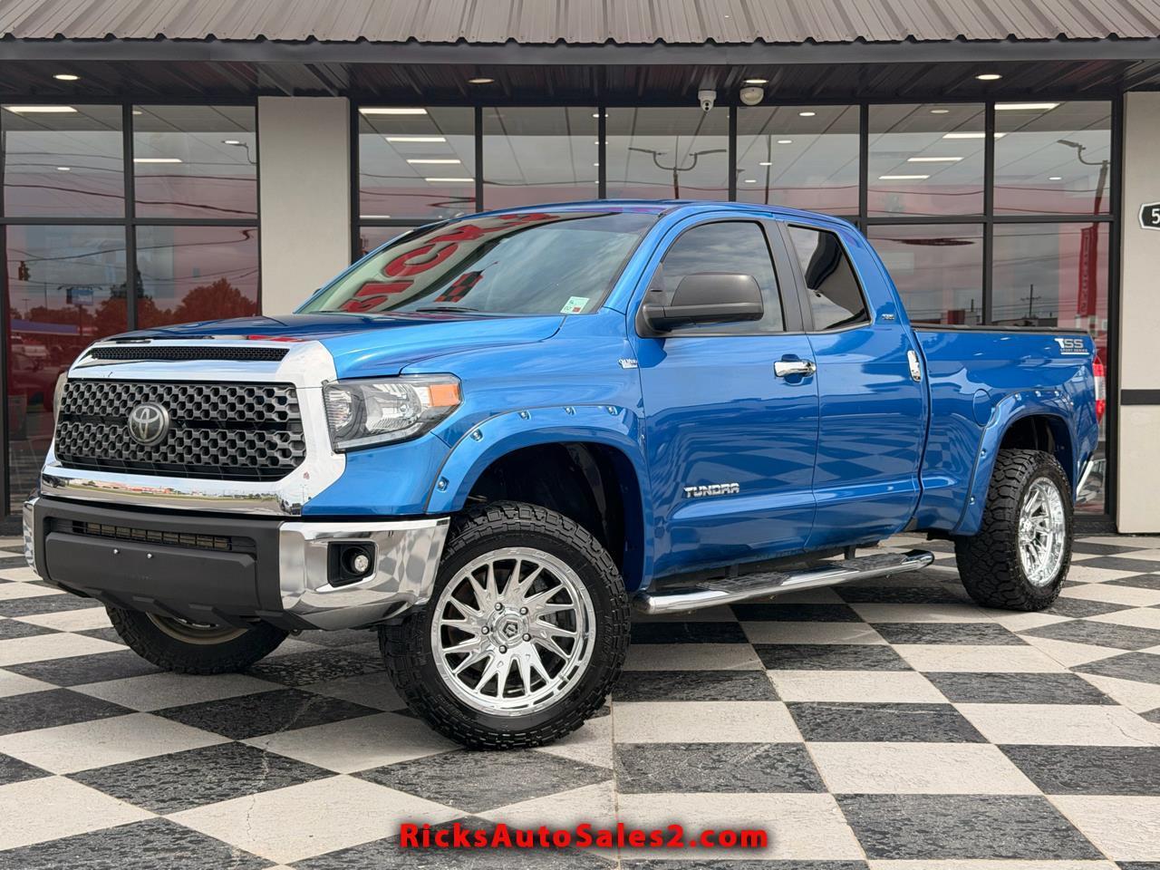 Toyota Tundra SR5 4.6L V8 Double Cab 2WD 2018